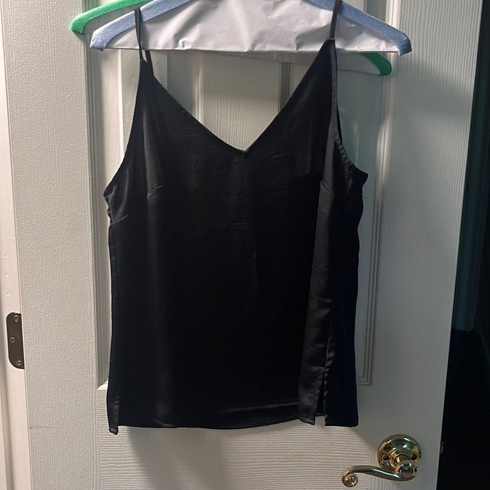 black target silk tanktop